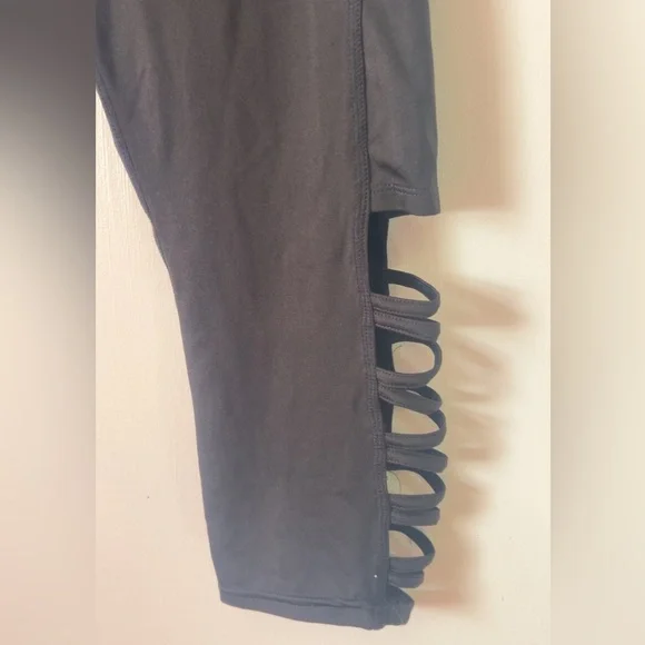 Zone Pro Black Active Leggings - Picture 2 of 4